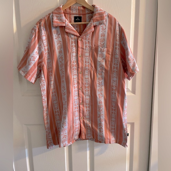 Rip Curl Topanga Short Sleeve Button Up Beach Vacay Shirt Coral - Picture 3 of 9